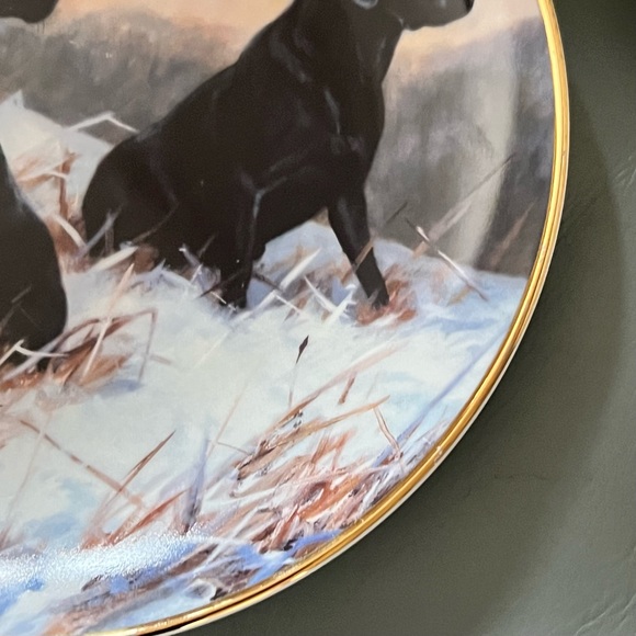 Winter Watch LABRADOR RETRIEVERS Royal Doulton ENGLAND John Trinkett PLATE - Picture 15 of 17